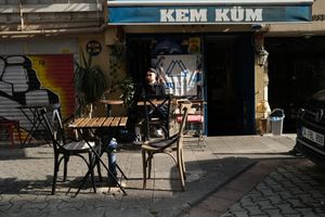 Outdoor seating at Plantbased Egyptian Eatery in Istanbul
