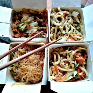 4 differents vegan meals at The Noodle Bar in Brussels