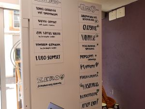 Vegan flavors in right column at KALTE LUST Gelateria | Suppenstube in Olten