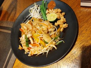 pad thai at Wai Thai in Hanoi