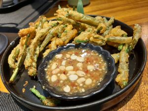 Fried morning glory at Wai Thai in Hanoi