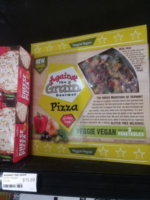 Veggie vegan pizza at Seed to Table Market in Naples