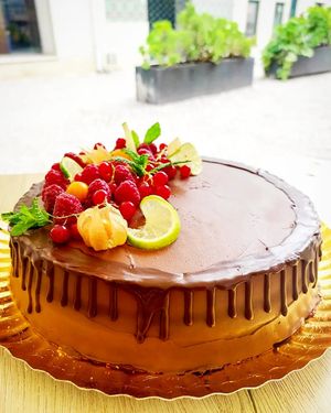 Lemon cake with chocolate at Kukicha in Leiria