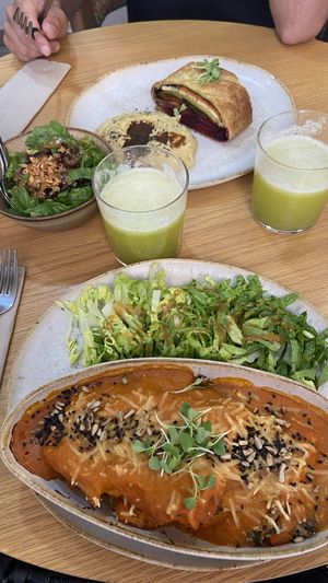 Canelones de tofu e espinafres e Wellington  at Kukicha in Leiria