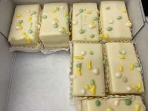 Lemon petit fours: a bit bland, but allright at Vers van Gijs in Amstelveen