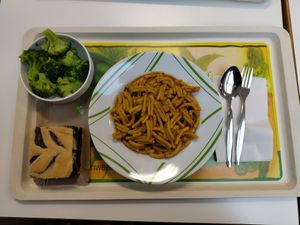 Hausgemachte Pasta mit Tomatenpesto at Mensa Tarforst in Trier