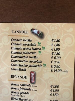 4 vegan canolli  at Mr. Arancino in Catania