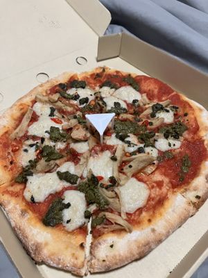 vegan chicken / mozzarella   at Locco's Pizza Bar in Koh Phangan