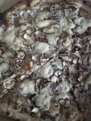 Tartufo vegan pizzaa  at Locco's Pizza Bar in Koh Phangan