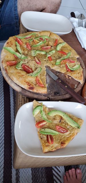 Hummus pizza at Locco's Pizza Bar in Koh Phangan