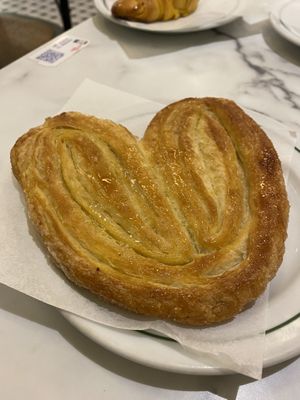 Vegan at Pastelaria Tupi in Porto