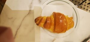 Croissant at Pastelaria Tupi in Porto