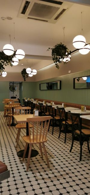  at Pastelaria Tupi in Porto