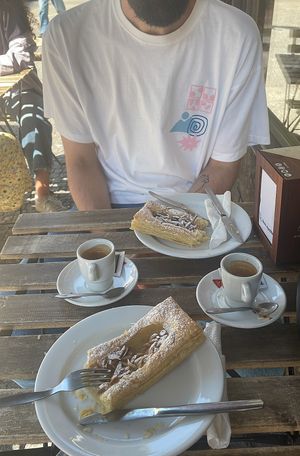 Pastel vegano de almendras   at Pastelaria Tupi in Porto