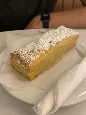 Veganes Gebäck  at Pastelaria Tupi in Porto