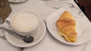  at Pastelaria Tupi in Porto