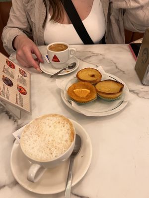 Natas and coffee  at Pastelaria Tupi in Porto