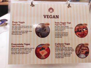 Vegan dishes at Pastelaria Tupi in Porto