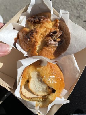 Vegan muffins  at Confeitaria Tupi in Porto