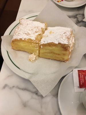 Vegan pastry  at Pastelaria Tupi in Porto
