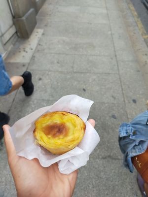 Pasteis de nata at Pastelaria Tupi in Porto