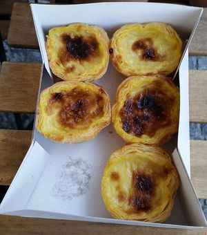 vegan pasteis de nata at Pastelaria Tupi in Porto