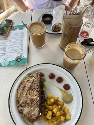 BTL was amazing. Coco coffee as well 🌴  at Liefs in Tulum