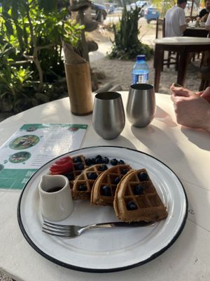 Another day - sweet breakfast. Tasty but can’t be compared to BLT 🥪   at Liefs in Tulum