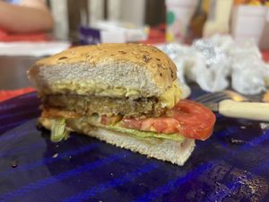   at Oli's Food in Fernando De La Mora