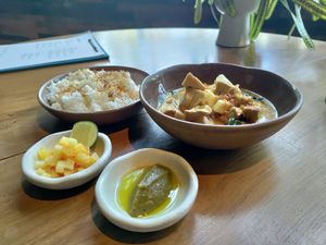 Gulai style padang curry at Tanaman in Seminyak