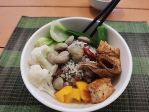 Rice bowl at VietVeg in Da Nang