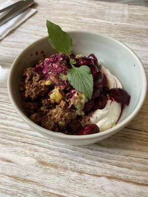 yoghurt bowl at Farm2Table - Davidshall in Malmo