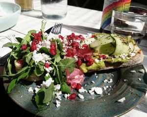 Toast with avocado at Farm2Table - Davidshall in Malmo