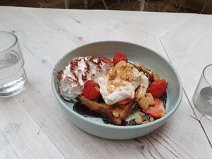 Strawberry s'more Belgian waffle - really tasty! at Farm2Table - Davidshall in Malmo