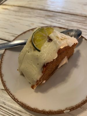 Carrot cake  at Farm2Table - Davidshall in Malmo