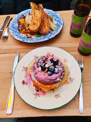 Pancakes and salad. And great kombucha. at Farm2Table - Davidshall in Malmo