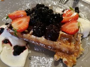 Berries Waffle at Farm2Table - Davidshall in Malmo