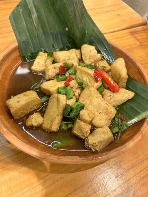 Basil Bai-ka pow tofu   at Sawasdee Thai Restaurant in Central Singapore