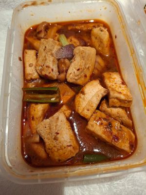 Cashew tofu take away at Sawasdee Thai Restaurant in Central Singapore