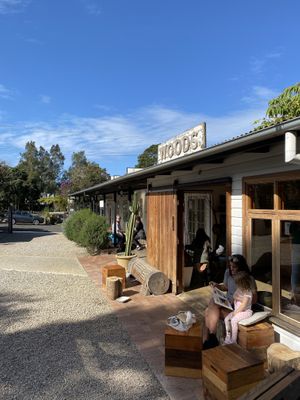 Setting at Woods in Bangalow