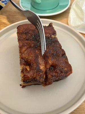 Cinnamon brunsuiger  at Last Light Coffee in Blackpool