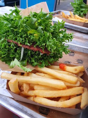 The lettisk replacing the bread at Surf Shack in Malmo