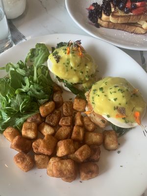 Vegan eggs Benedict  at Evviva in Toronto