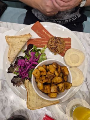 Vegan Slam Platter at Evviva in Toronto
