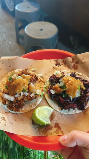 taco „pastor“ & „jamaica"  at La Cordobesita in Tulum