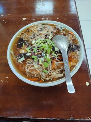 素羹飯 at SuíYuán SùShí 隨緣素食 in New Taipei City