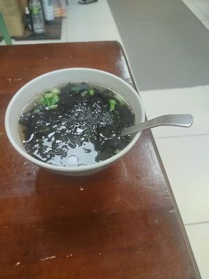 紫菜湯 at SuíYuán SùShí 隨緣素食 in New Taipei City