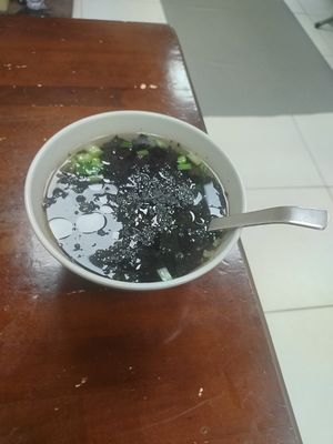 紫菜湯 at SuíYuán SùShí 隨緣素食 in New Taipei City