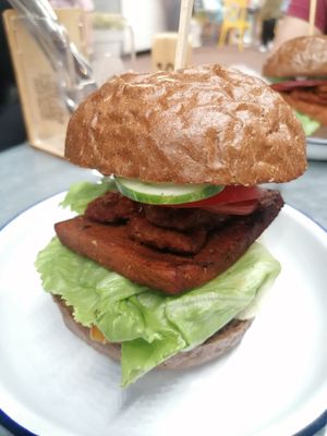 Veg bacon burger at Koktem in Astana