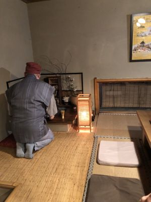 The chef serving matcha tea.. at Kaizuiji in Nagoya